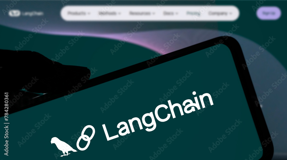 LangChain logo